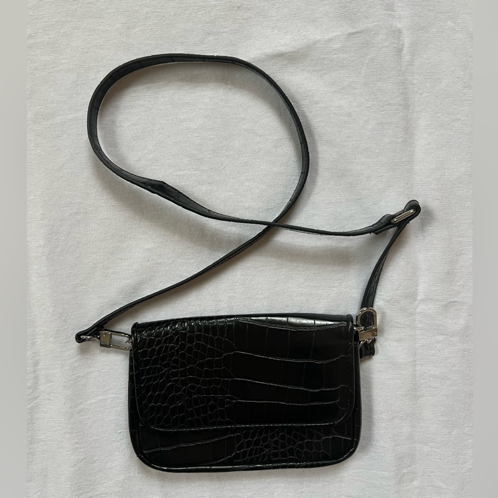 Urban Outfitters Black Bag - Picture 2 of 5